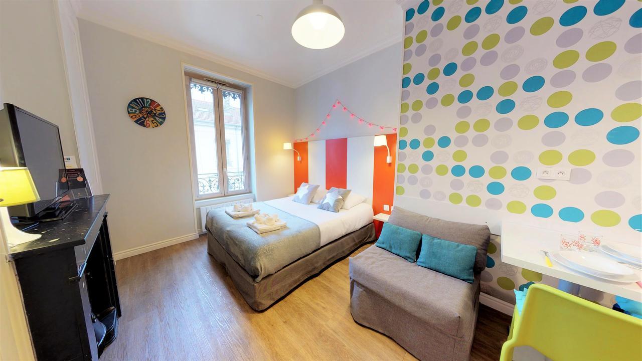 Appartement Les Charmettes du 6ème - Aulyondort Extérieur photo