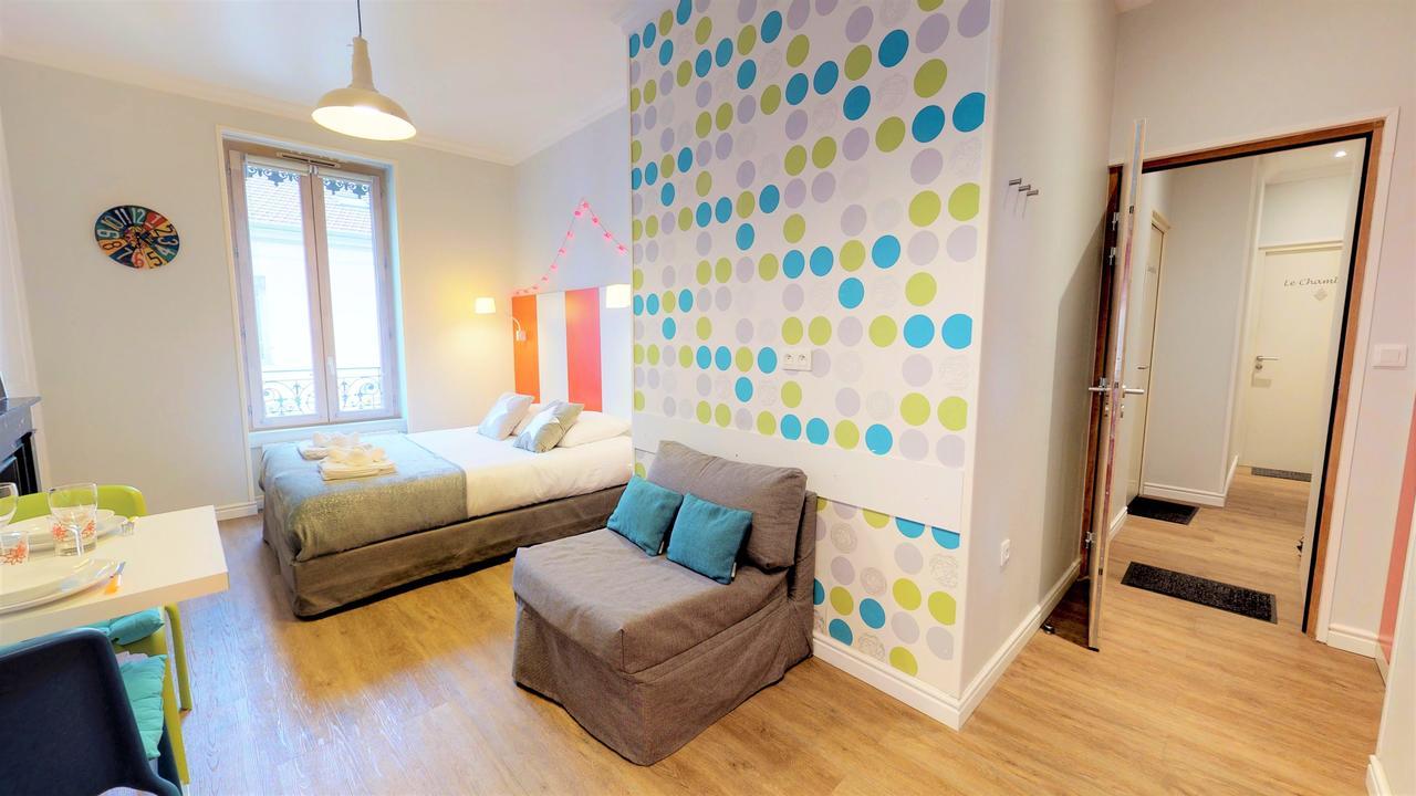 Appartement Les Charmettes du 6ème - Aulyondort Extérieur photo